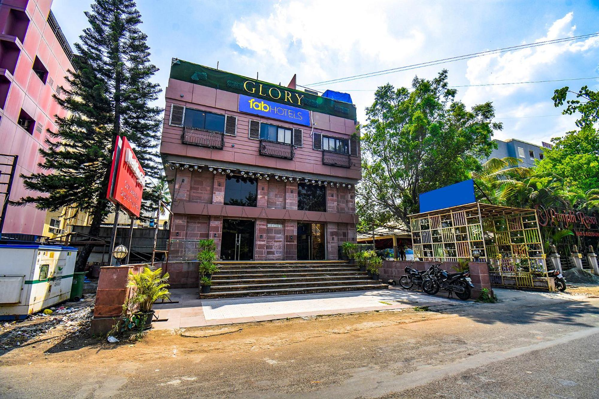 Hotel Fabexpress Glory - Nr Skywalk Bridge Pimpri-Chinchwad Esterno foto