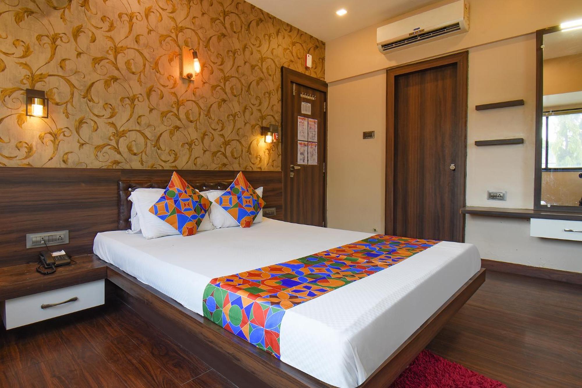 Hotel Fabexpress Glory - Nr Skywalk Bridge Pimpri-Chinchwad Esterno foto
