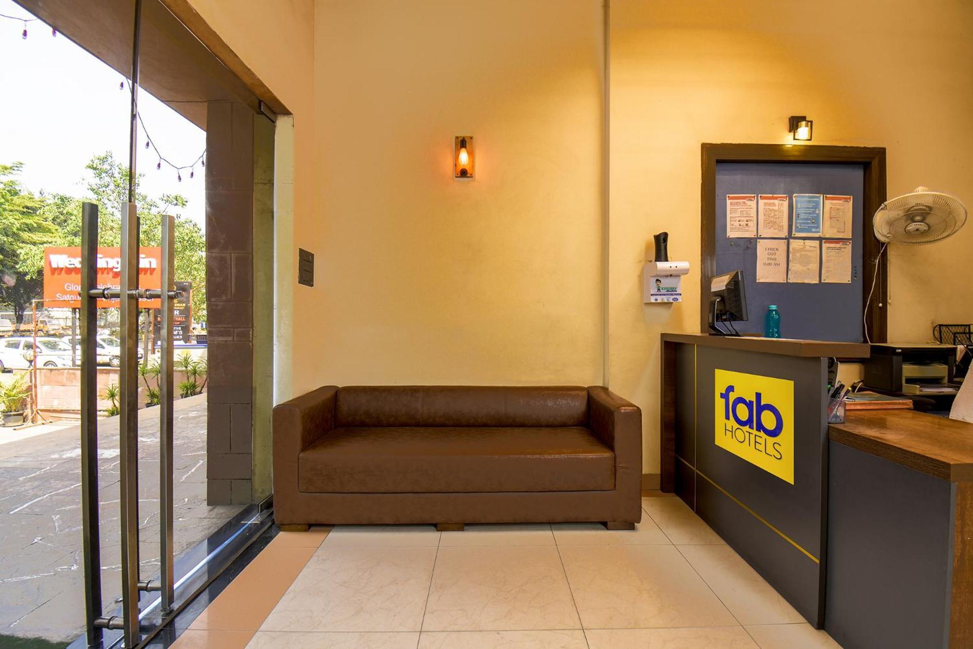 Hotel Fabexpress Glory - Nr Skywalk Bridge Pimpri-Chinchwad Esterno foto