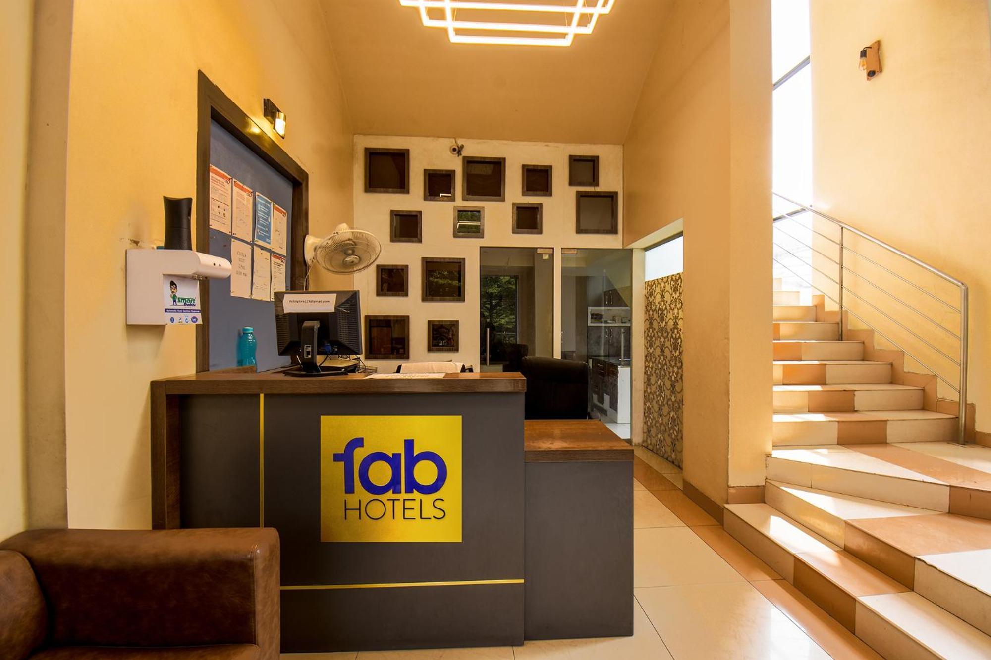 Hotel Fabexpress Glory - Nr Skywalk Bridge Pimpri-Chinchwad Esterno foto